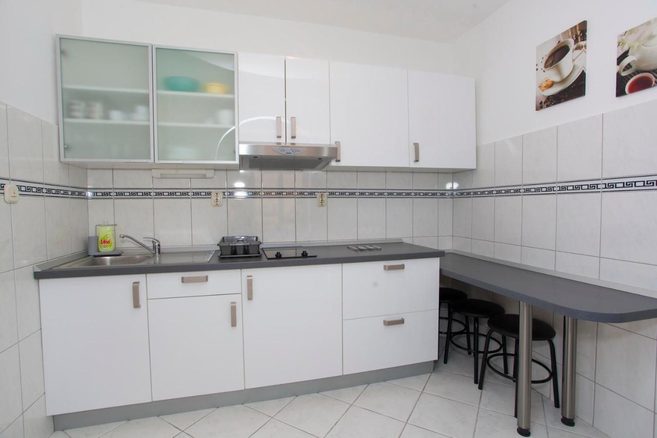 Villa Alesa Tucepi Ngoại thất bức ảnh