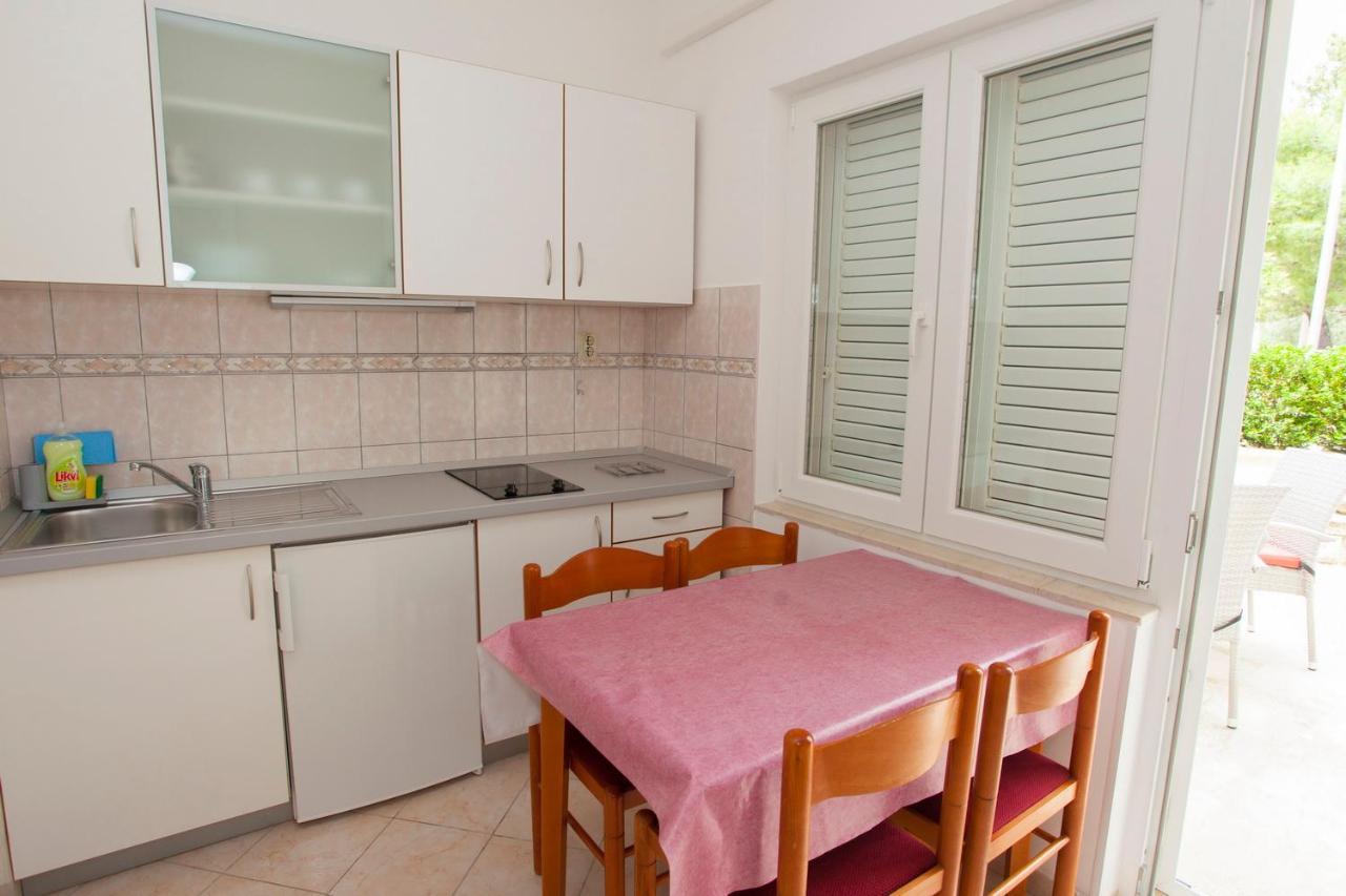 Villa Alesa Tucepi Ngoại thất bức ảnh