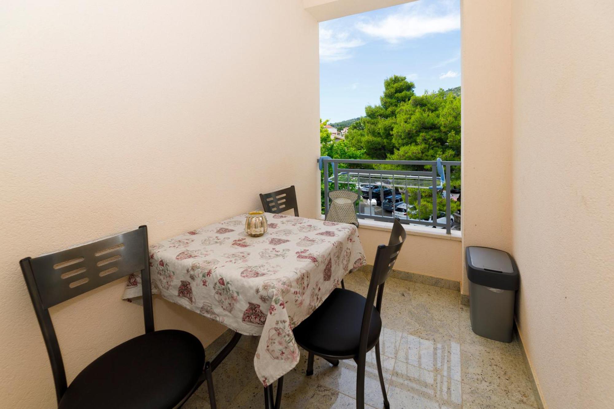 Villa Alesa Tucepi Ngoại thất bức ảnh